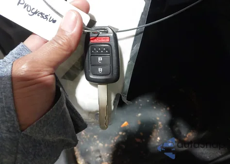 2017 Honda Fit Lx z USA, uszkodzony, nr VIN JHMGK5H57HS017592